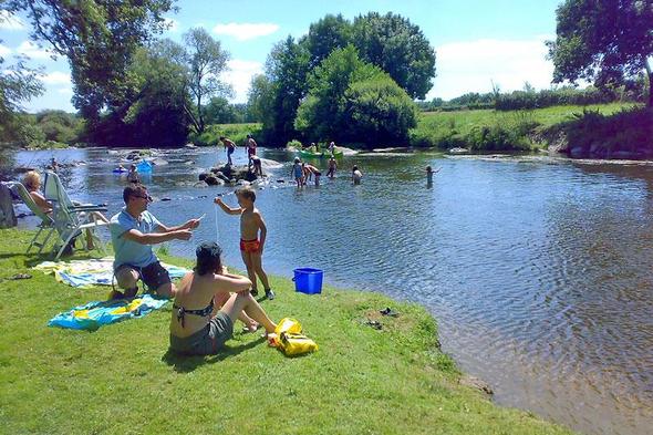 Top 5 des campings avec un étang de pêche dans les Alpes